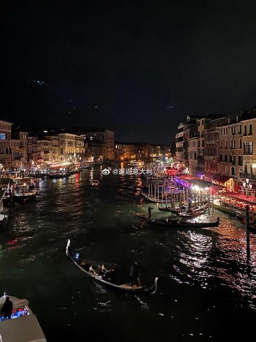 威尼斯夜晚有关图片（威尼斯的夜景最是让人难忘）