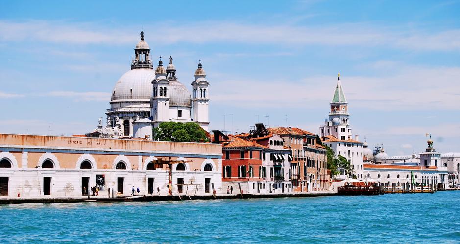 威尼斯旅游计划（威尼斯旅游计划英文翻译）